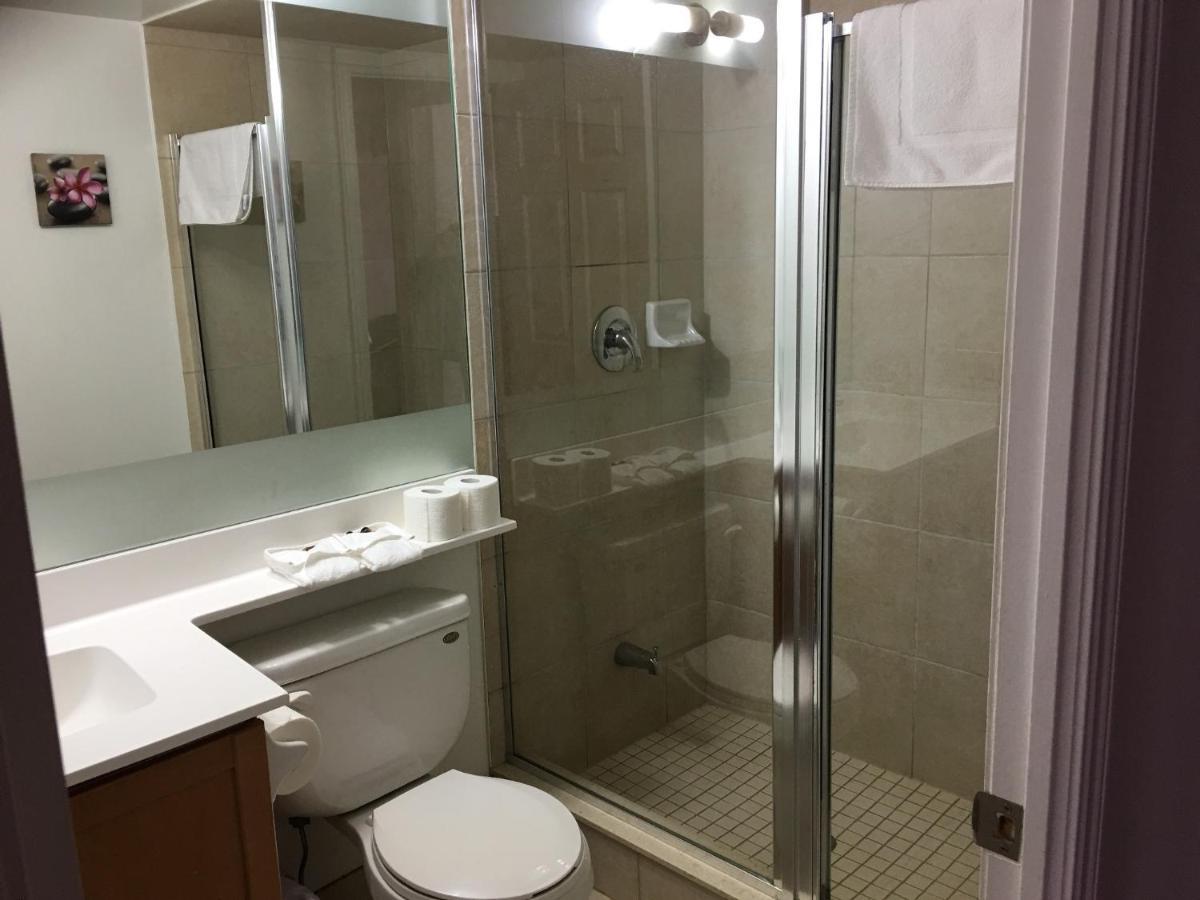 Maplewood Suites - Square One Миссиссага Экстерьер фото