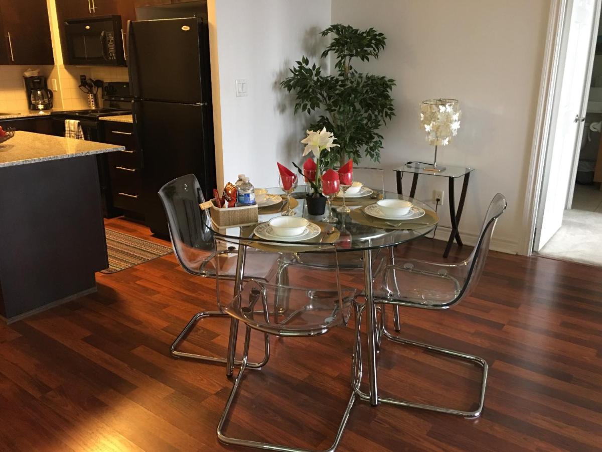 Maplewood Suites - Square One Миссиссага Экстерьер фото