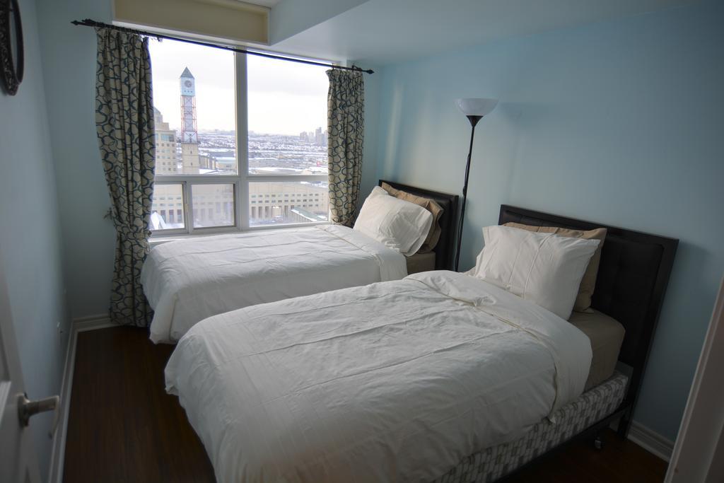 Maplewood Suites - Square One Миссиссага Номер фото