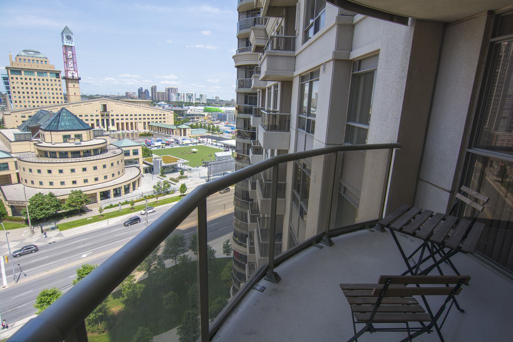Maplewood Suites - Square One Миссиссага Номер фото